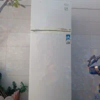 یخچال نگین