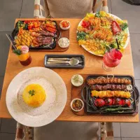 ۲۰ نیرو کاردر رستوران/باشرایط ویژه/امکانات رایگان