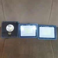 سه عددپرژکتور