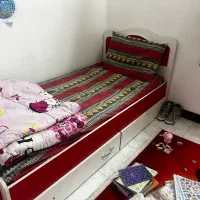 سرویس تخت و کمد سالم