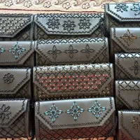 کیف چرمی منجوق دوزی