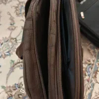کیف اداری و کاربردی بسیار محکم و ضخیم و در حد نو