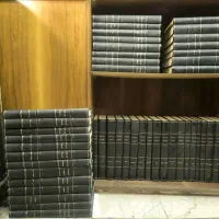 لغت نامه دهخدا (۵۰ جلدی)