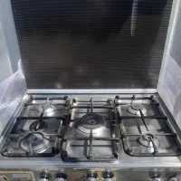 اجاق‌گاز استیل پنج شعله درحد نو