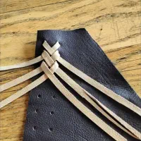 دعوت ب همکاری بانوی هنرمند چرم کا