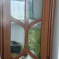 ویترین چوبی ایستاده