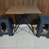 میز تاشو با صندلی پلاستیکی