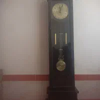 ساعت ایستاده چوبی