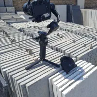 دوربین Canon R8 و با دوتا لنز و گیمبال و فول پک
