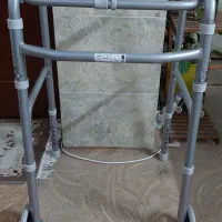 واکر چرخ دار
