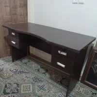 میز و صندلی در حد نو