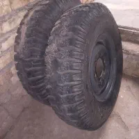 یک جفت لاستیک نیسان در حد ۸۵ درصد