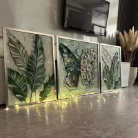 تابلو نقاشی طرح پروانه و برگ
