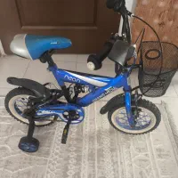 ماشین شارژی و دوچرخه