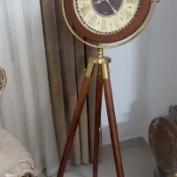ساعت ایستاده