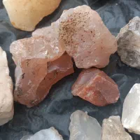 گوهر سنگ سه پوست ،سوسنی نباتی چند کیلو هست