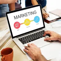 استخدام نیروی فروش و دیجیتال مارکتینگ