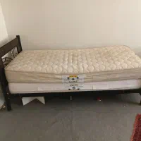 تخت فلزی ب همراه ۲ عدد تشک