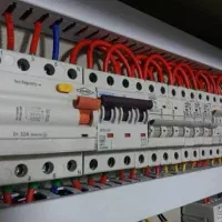 برقکار ساختمان سیم کشی و رفع اتصالی
