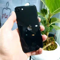 ایفون SE2020 حافظه 128 گیگ