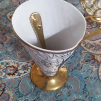 بستنی خوری