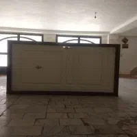 درب چوبی ، با چهارچوب آهنی ، درب ورودی خانه
