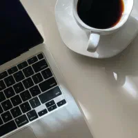 ادمین رشد و مدیریت پیج‌های اینستاگرام هستم