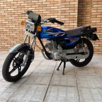هوندا ۲۰۰همتاز