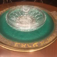 یک عدد شیرینی خوری فوق العاده نفیس دردار