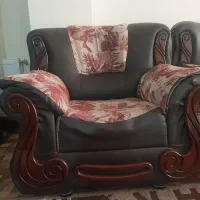 مبل ۳ تومنی