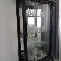 ویترین مشکی سالم