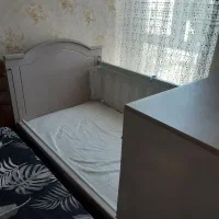 تخت و دراور