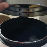 سطل زباله و برنج