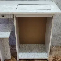 میز د صندلی چرخ خیاطی