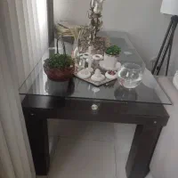 به علت کمی جا  میفروشم کلا میز باز میشه