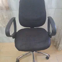 دو عدد صندلی