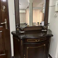 کنسول و ایینه و ۲ عدد شمعدون