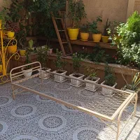 تخت فلزی تاشو