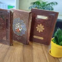 کتاب حافظ نفیس دارای قاب کتاب شعر شاهنامه