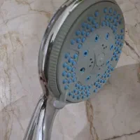 سر دوش حمام