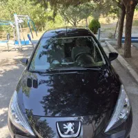 فروش فوری پژو 207tu5سقف شیشه رنگ مشکی رینگ فولادی‌