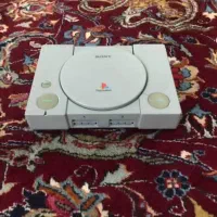 پلی استیشن 1 همراه با دو عدد دسته سالم بهمراه بازی