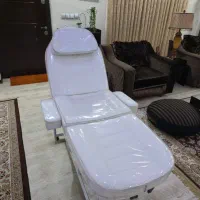 تخت تزریقات ، پاکسازی و کاشت مژه