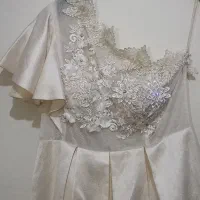 فروش  لباس مجلسی و عروس