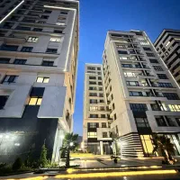 ۱۰۰ متر آپارتمان ۲خواب دریاچه خوش نقشه دید سبز