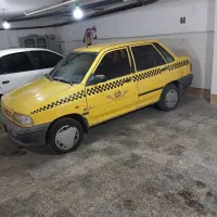 تاکسی پراید