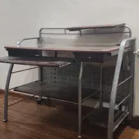 میز کامپیوتر خارجی