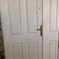 درب ورودی ساختمان