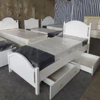 تخت خواب چوبی فلورا با کفی