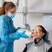 دستیار  دندانپزشک